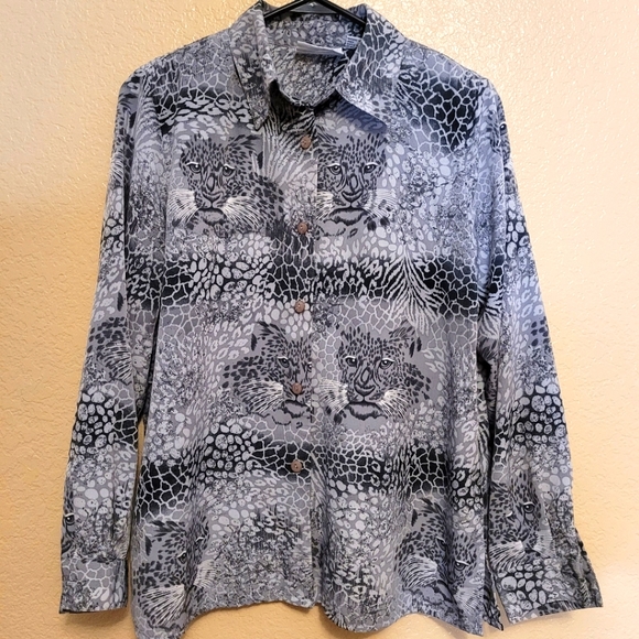 Alfred Dunner Tops - Alfred Dunner Women Leopard Print Blouse Size 8P